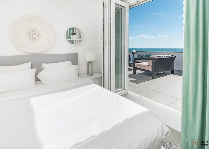 Victoria Blu Ref #95 *