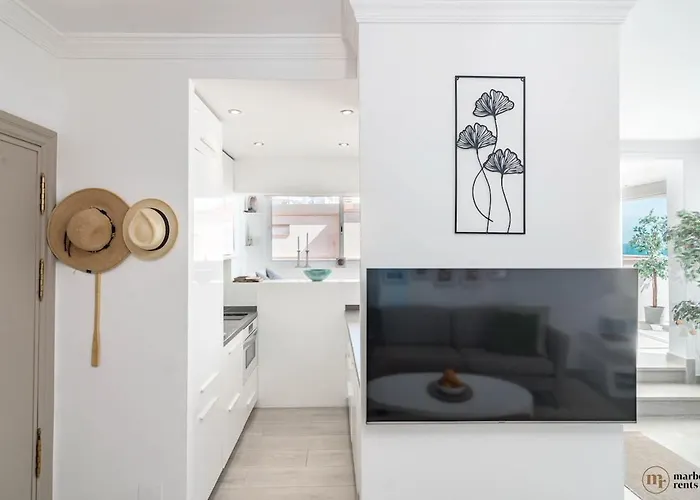 Victoria Blu Ref #95 *